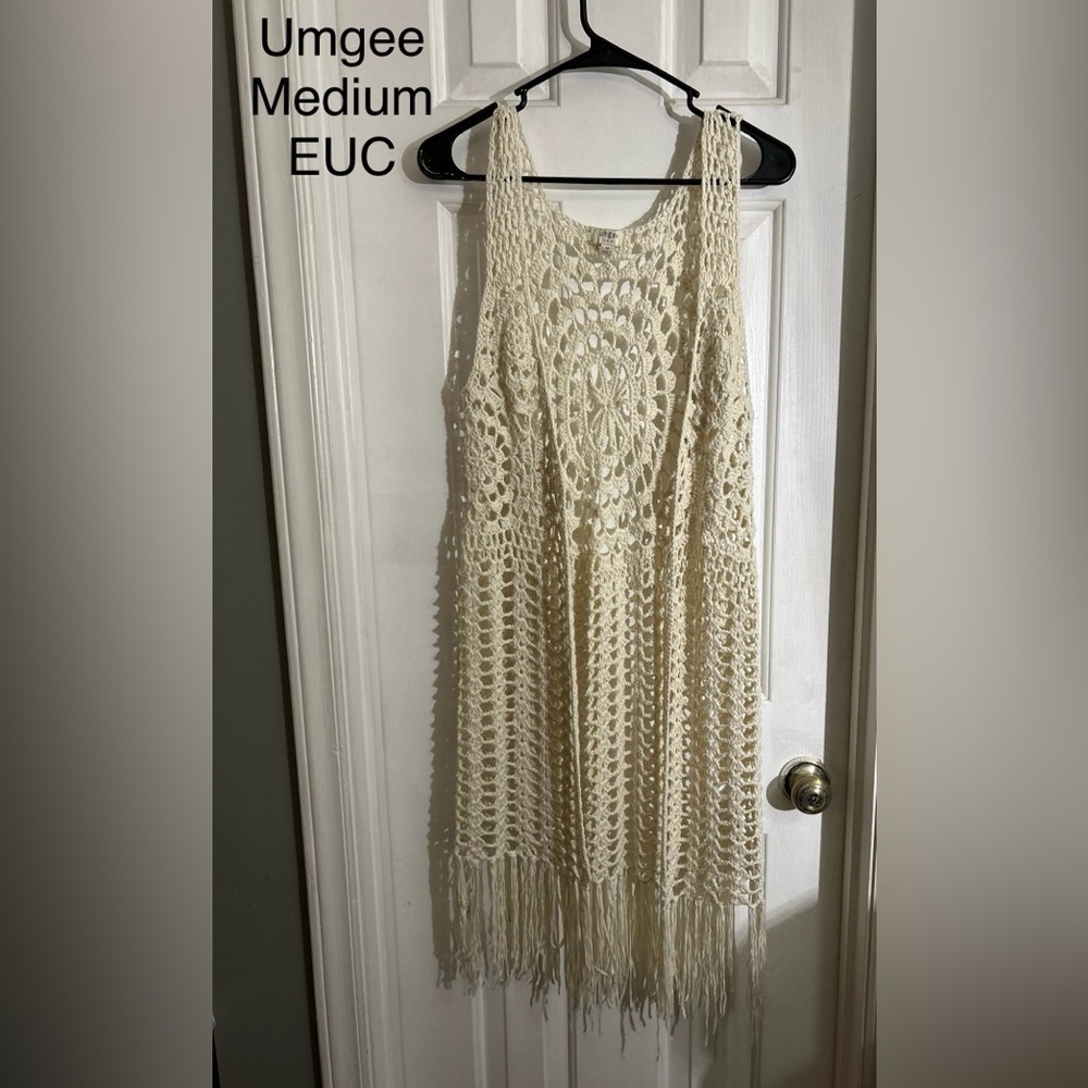 Medium Cream colored knit cardigan from Umgee